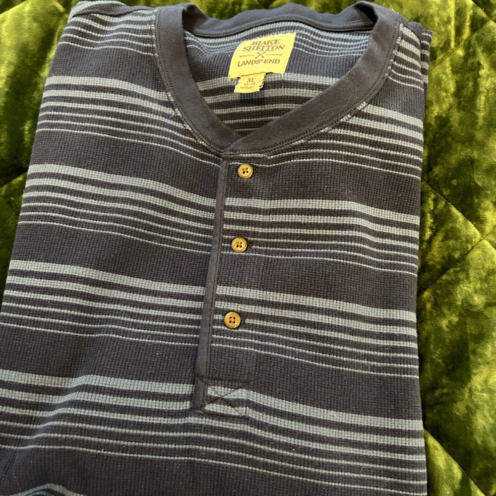 XL Blake Shelton/Lands End Henley style Shirt